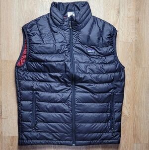 Patagonia Down Sweater Vest - Men's Medium ~ $229.00 84623 Used Purple